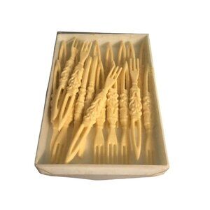 Retro '50s Ivory PARTY FORKS 20 Cocktail Hors d'oeuvres Picks Appetizer Plastic